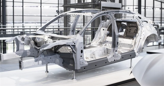 鋁制發(fā)動(dòng)機(jī)，鋁制散熱器，全鋁車(chē)身